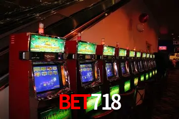Bikini Paradise Slot - PG Soft